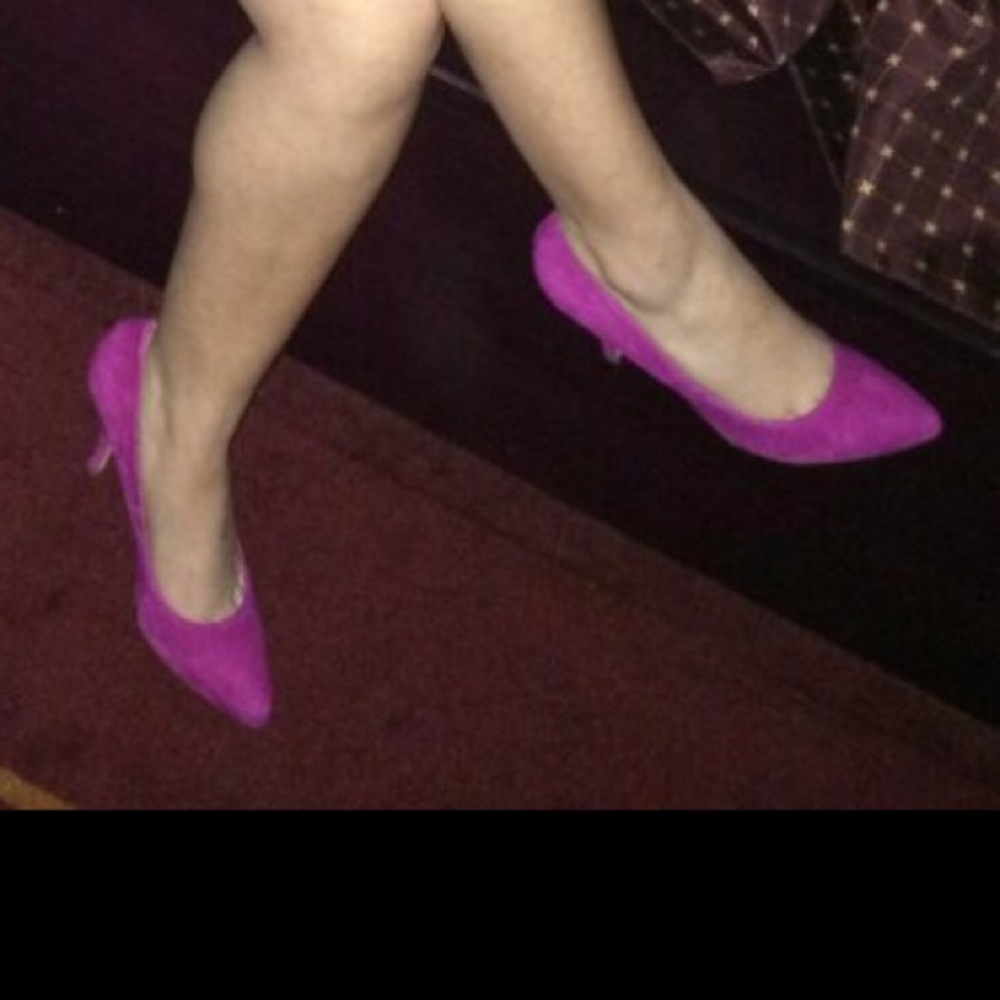 Magenta heels